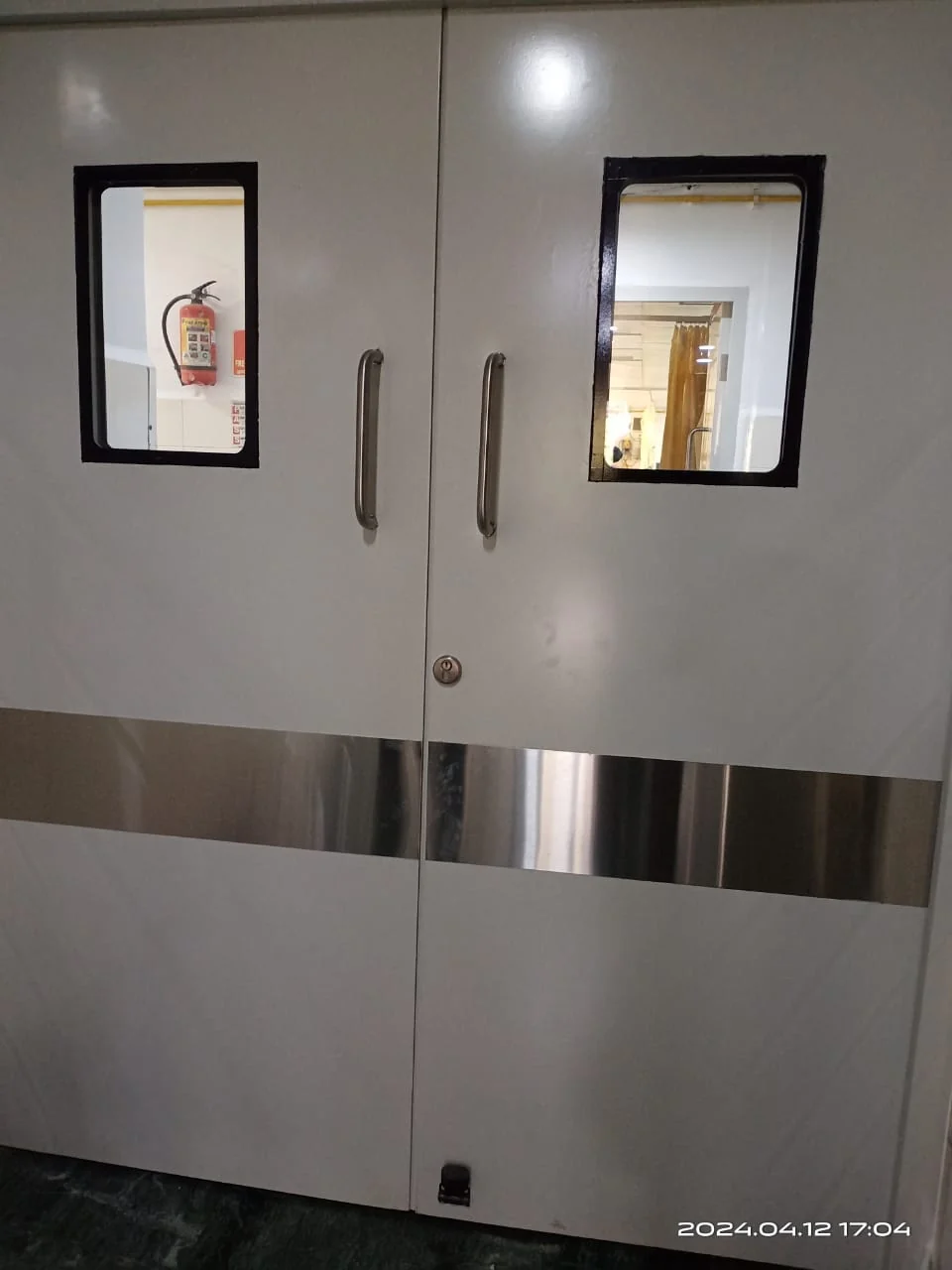 Clean Room Doors