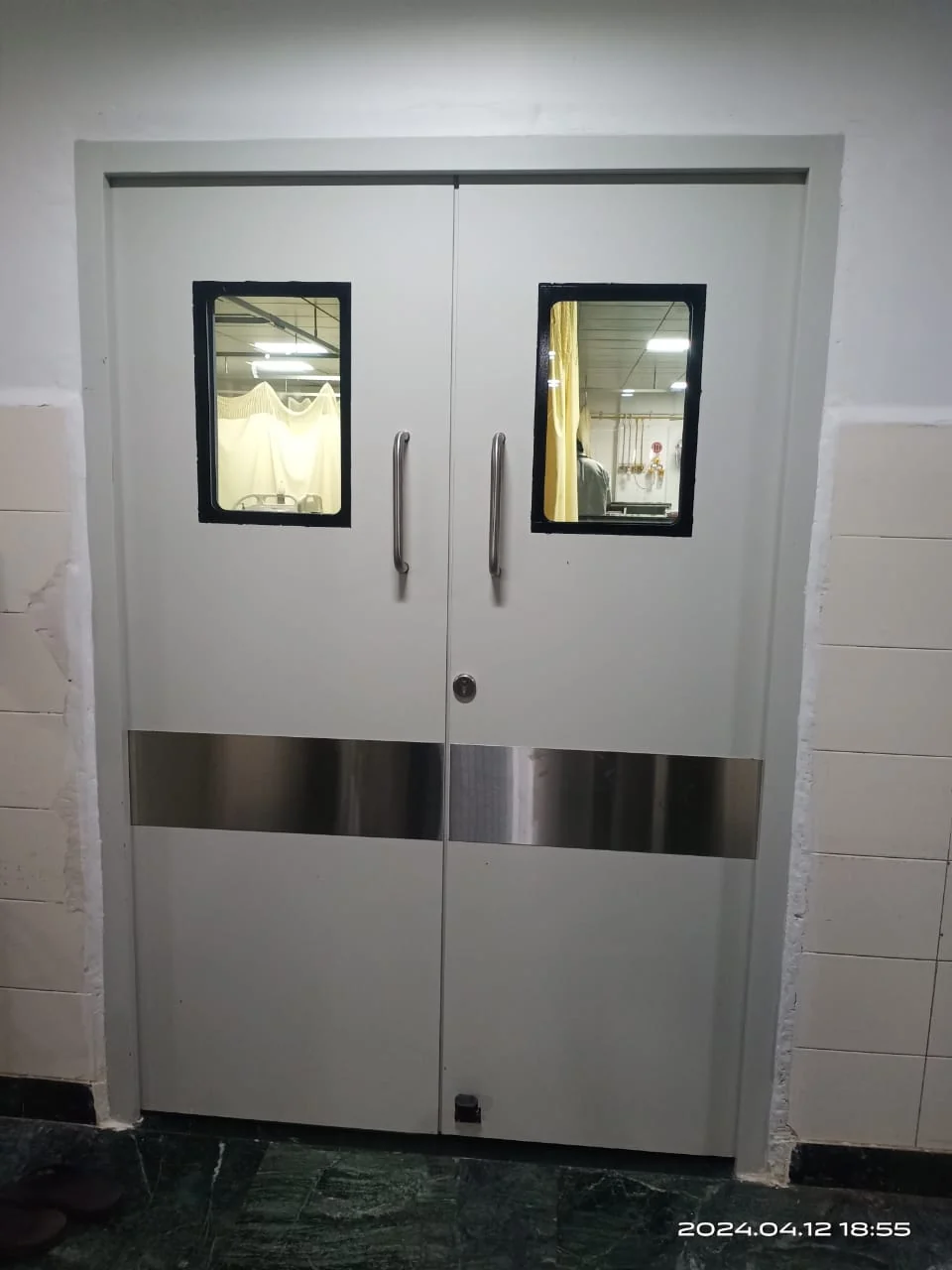 Clean Room Doors